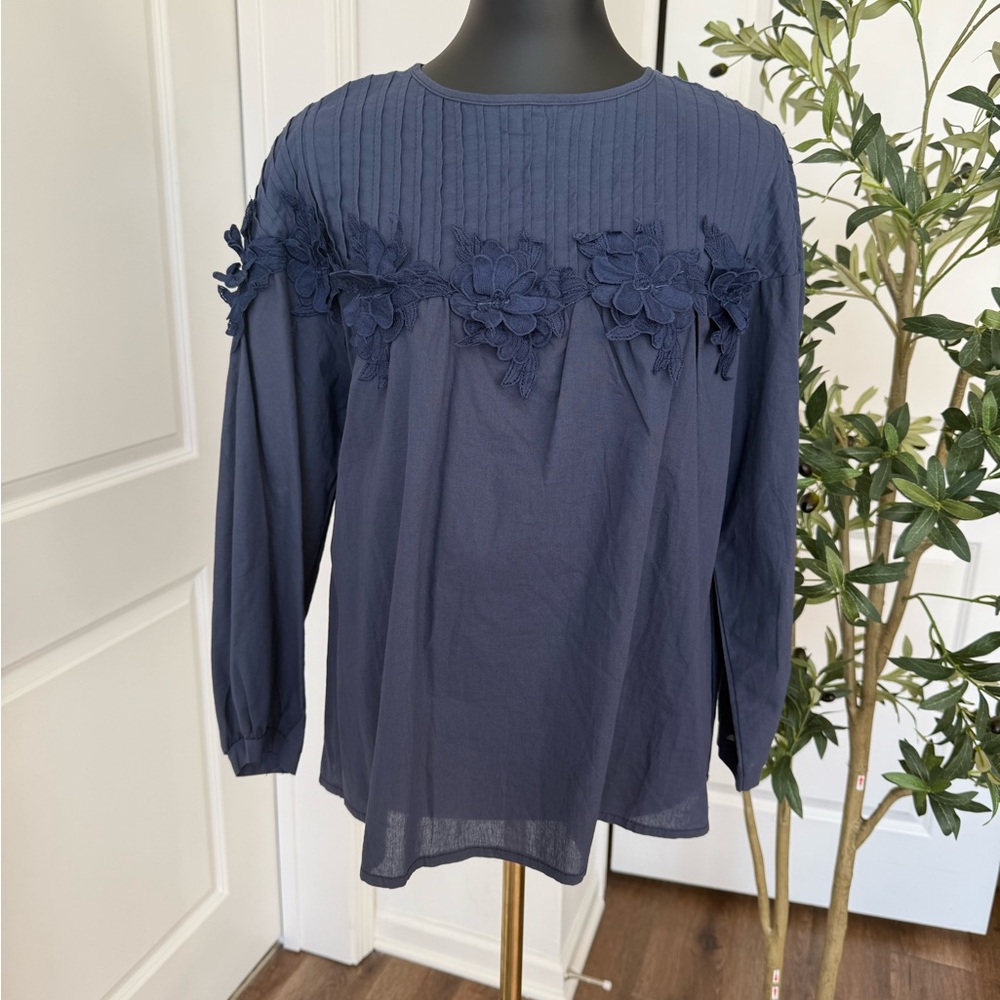 Everleigh‎ Navy Blue Blouse with Floral Accents